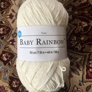 skein of yarn 7.05 oz in the color cream